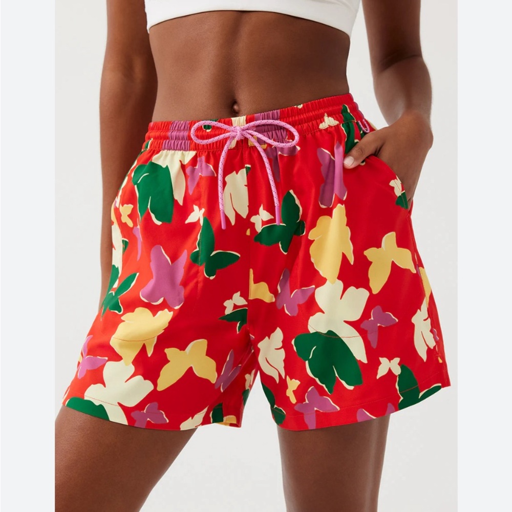 NWOT Outdoor Voices SolarCool 5” red butterfly shorts